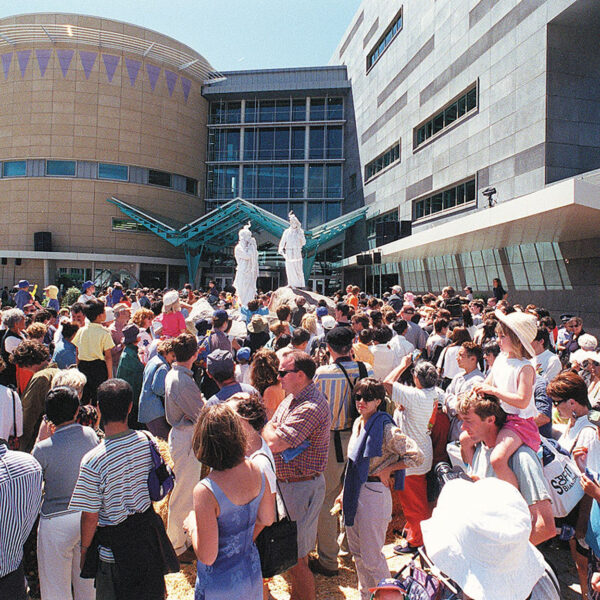 Te Papa Opening, 1998. Photo by Michael Hall. Te Papa(2) Te Papa